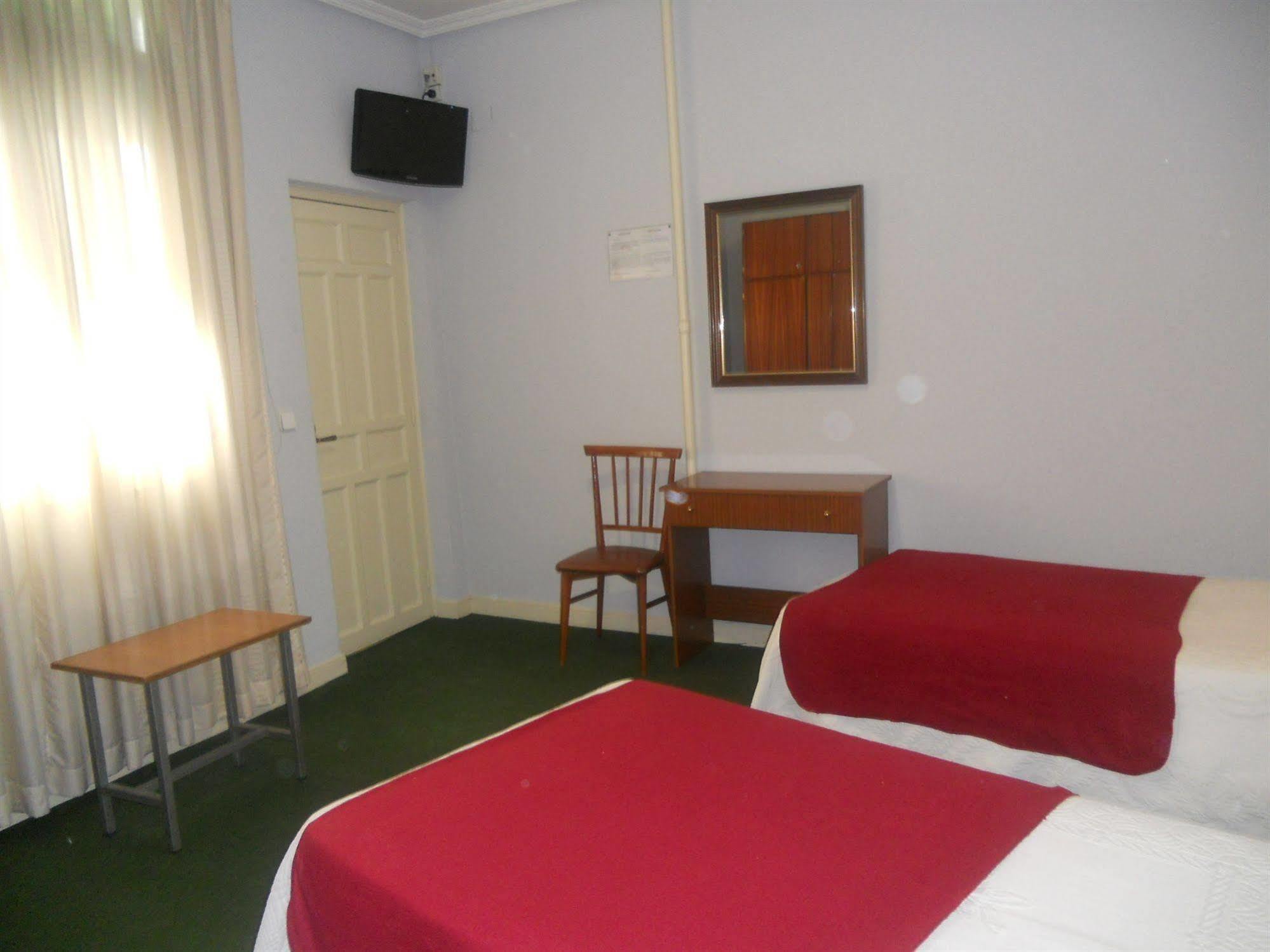 Hostal Olga Madrid Eksteriør billede